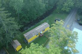 Newfane House | Newfane Rock river and Mt Snow area