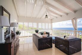 Bisento Villa | Villa Cariblue with 180° seaview and big MAGNAPool