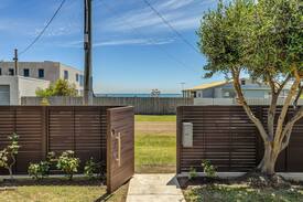 Portarlington House | Sunset Beach House