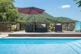Foix Bed & Breakfast | Surya Pyrenees B&B Foix - Yoga/Pool/Views/Gdn Rm 3