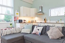 Brittas Cabin | Cosy Lodge in the Dublin mountains.