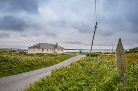 Claddaghduff House | Knockavilra, beachside,Claddaghduff, Connemara