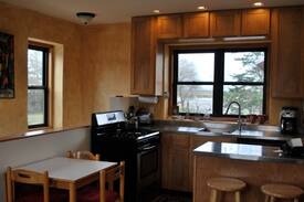 Ilwaco House | Bright, eco-built, near the port!