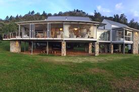 Knysna House | Riverside home.