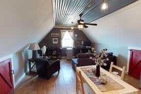 Childress House | Redlands Ranch Guest Cottage