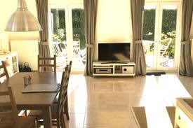 Danischenhagen Apartment | Alte Funkstation - Ideal für Familien und Golfer