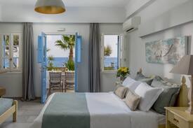 Kamari Hotel | 3.Ocean Bay..on the beach & breakfast