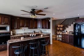 Corner Brook House | Ocean View Inn & Day Spa Suite#3