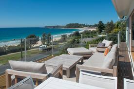 Mollymook Beach House | The Shack!