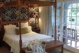 Kloof Bed & Breakfast | The Goss House B & B