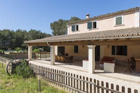 Ses Cadenes Villa | Finca Son Felip, piscina privada , wifi, jardín, comodidad.