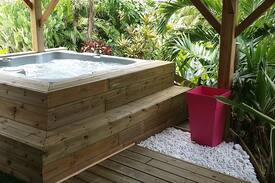 Le Moule Villa | Grande Villa " coconuts" avec piscine et jacuzzi