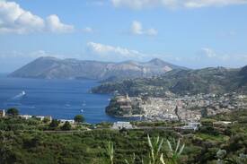 Lipari Apartment | Casa Magnolia con vista sul mare