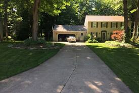 Akron House | Creekside Tranquility