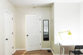 Wellington-Harrington Apartment | 3F2, Private Room Close to MIT/Tech Sq & Harvard