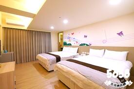 Kaohsiung City Centre Apartment | Music city Inn 四人房美麗島音樂城商旅六合夜市美麗島捷運站