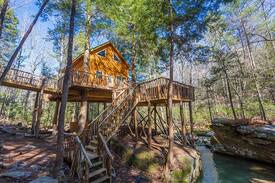 Pikeville Cabin | How Sweet the Sound Treehouse