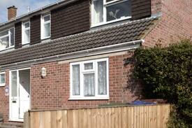 Bicester Bed & Breakfast | Ava House B&B: Room 3 (Twin)