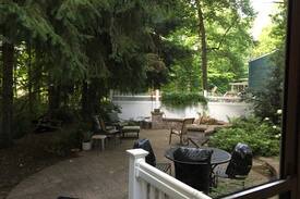Akron House | Creekside Tranquility