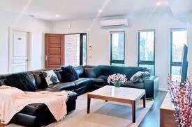 Glen Waverley House | Alice Manor 1---Up market high quality