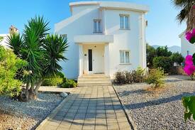Dogankoy Villa | 3 bedroom villa with pool, 5 mins to Girne