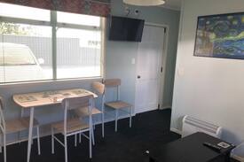 Cambridge House | Self-contained unit in Red Brick House