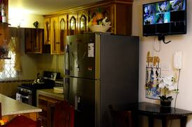 West Cumberland House | Beautiful Portmore Oasis.