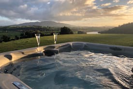 Karapiro House | Loch Vue