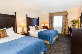 Rohrerstown Hotel | Heritage Hotel Lancaster- Loxley's Treehouse- DQ