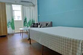 Longhua District Apartment | 追梦精品人公寓