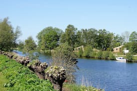 Westergeest House | Duurzaam Tinyhouse, aan het water in Friesland.