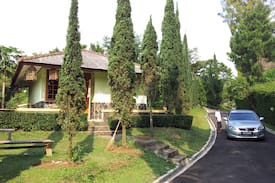 Sukaraja Cabin | SAUNG SAAT TEDUH