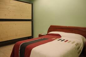 Albanya Bed & Breakfast | LA RECTORIA D'ALBANYA HABITACION PRIVADA FAMILIAR