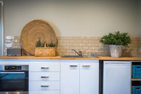 Borenore Apartment | Hilltop Farm - A Little bit of luxury in Borenore