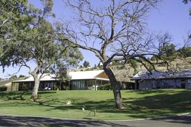 Mannum House | Stunning 5 bed. Riverfront Home in Mannum