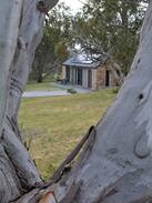 Jindabyne Cabin | TOUCHDOWN COTTAGE JINDABYNE