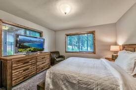 Montgomery Estates House | Rimrock Luxury Mansion 10 Minutes From Heavenly 6 Bedroom 4 Bath