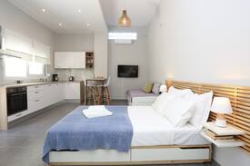 Polichrono Apartment | Polychrono Suite 2