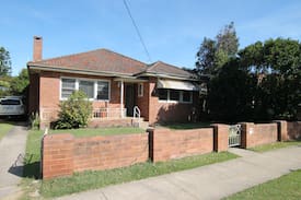 Cooks Hill House | Parkway Avenue Bar Beach Home