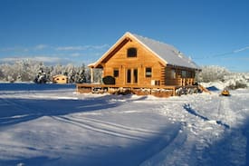 Tagish House | Tagish Cabins B&B and Tours