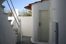 Symi House | O Voskos, a 150 yrs old Symiaka house in chorio