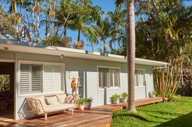 Byron Bay House | Palm Tree Cottage- Child Friendly