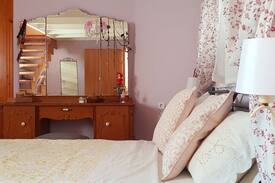Samos House | Loukoulos' maisonette at the capital