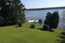 Lake Oconee House | LAKE OCONEE LAKEFRONT LUXURY CABIN