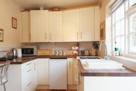Topsham House | Topsham Cottage with Parking