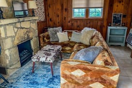 Mountain Home Cabin | Burt's Cabin at Tracy!