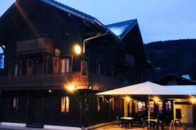 Morzine Villa | JollyGood, Le Sherpa-Room 8- Bunk