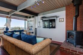 Faria Beach House | Stylish Oceanfront Dolphin House on a Sandy Beach