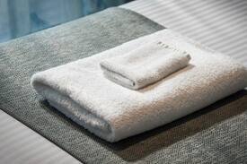 Hahndorf House | Two Bedroom Spa Unit – 2 Queens Adults Only