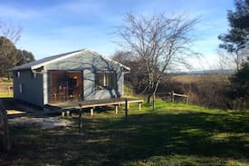 Heyfield Cabin | The Rainbow Cottage at Abington Farm